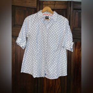 Talbots woman’s White and Blue Diamond‎ Pattern Shirt